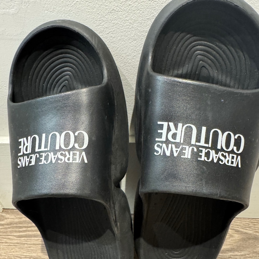 Versace jeans slides